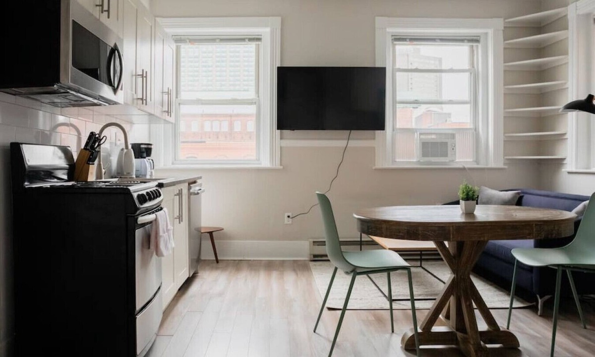 Back Bay West Apartment | Centrally located 1bed | Newbury Street