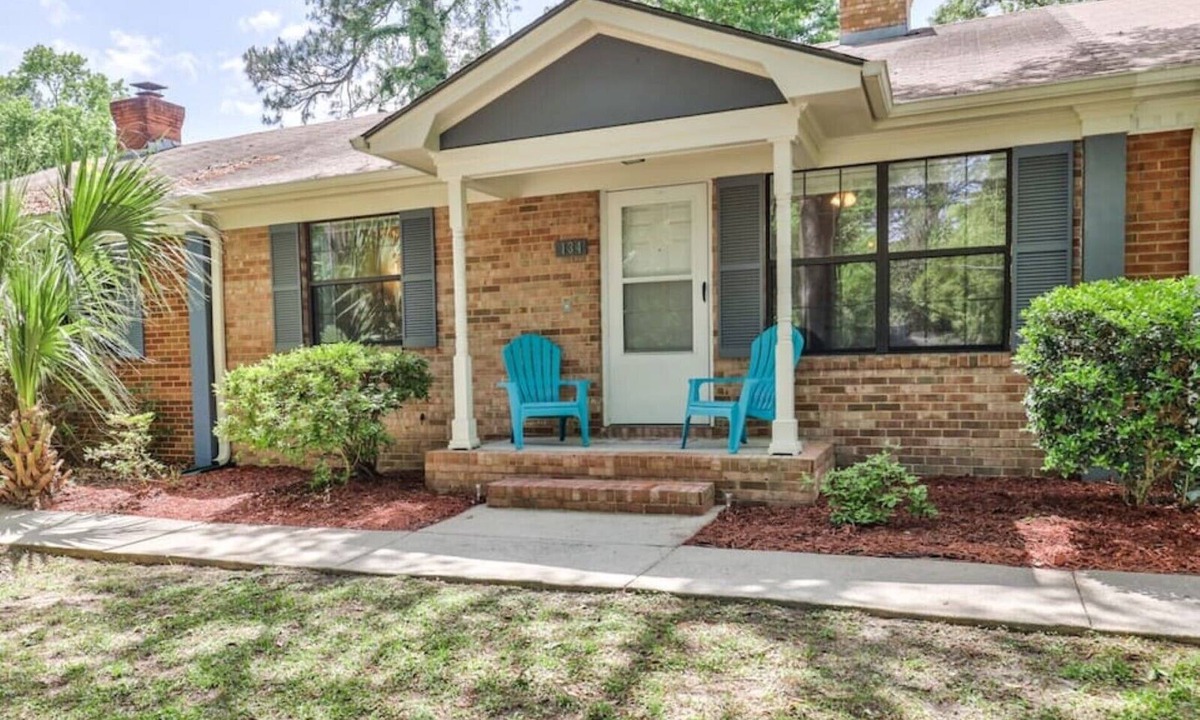 Tallahassee House | Centrally Located 2b/2b Tallahassee Retreat
