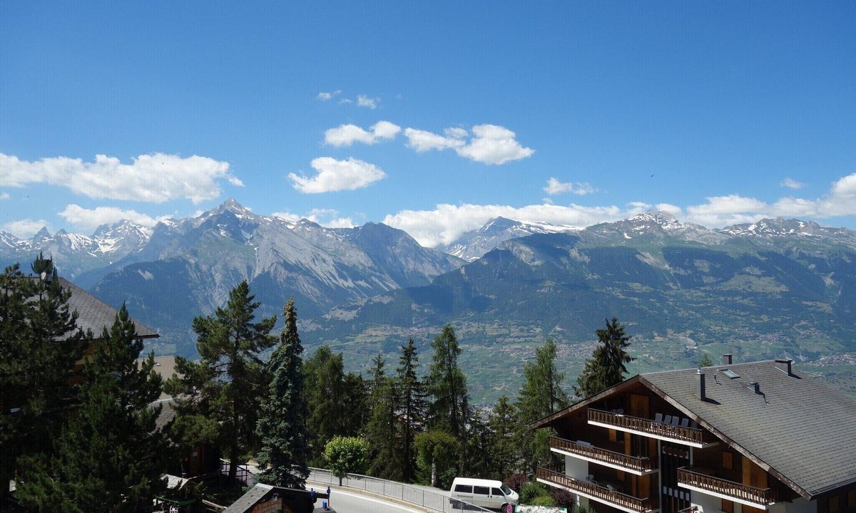 Veysonnaz Apartment | Centrally-located apartment in Veysonnaz