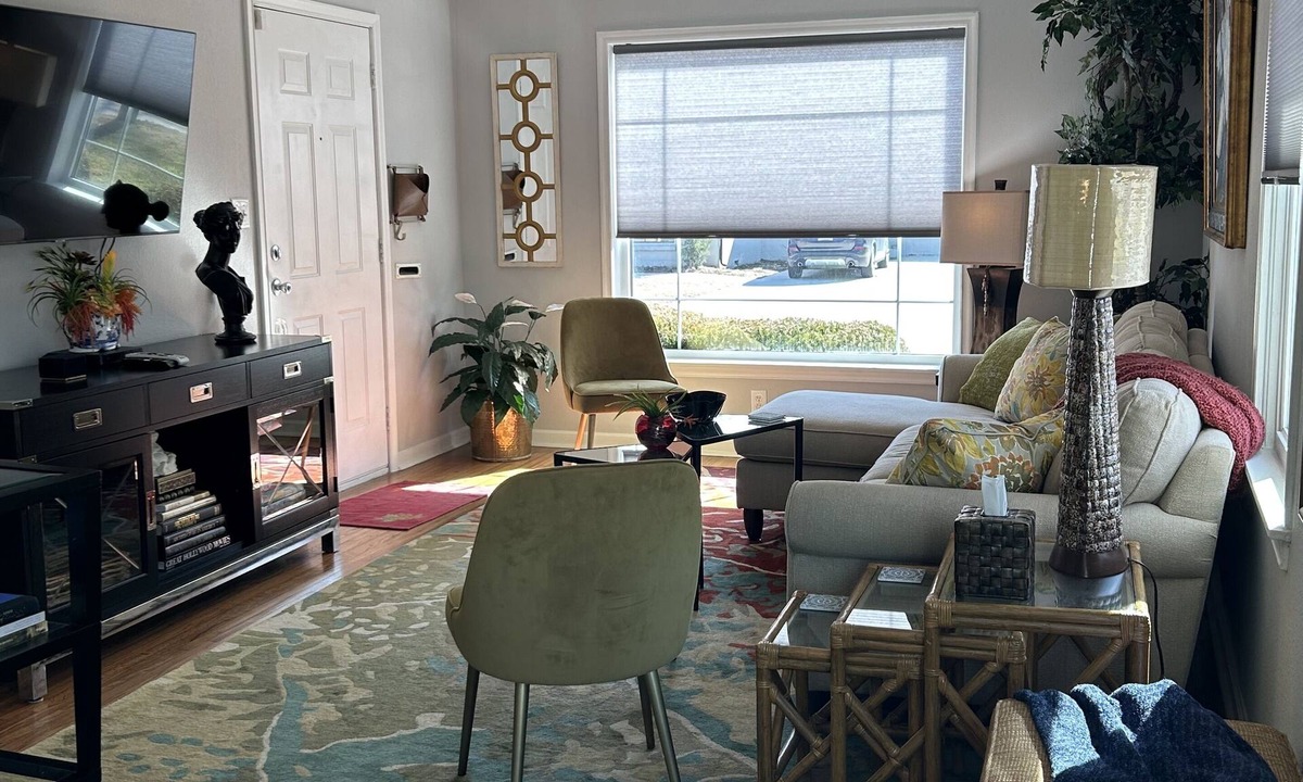 Tulsa House | Centrally Located Family and Pet-Friendly Brookside/Gathering Place Home