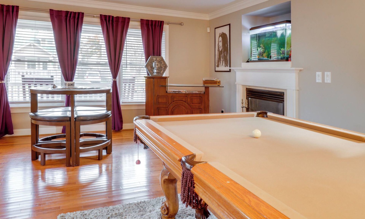 Portsmouth Cottage | Centrally Located Hampton Roads Home w/Game Room!