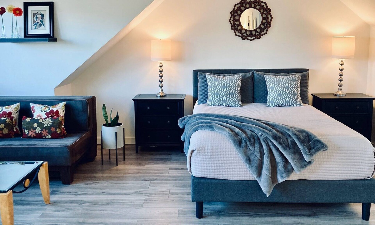 Lake Placid Apartment | Centrally Located Modern Studio With Gorgeous View