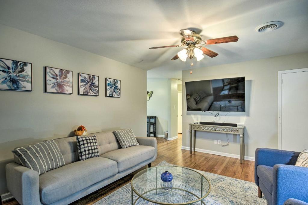 Martinez House | Centrally Located Martinez Home with Backyard!