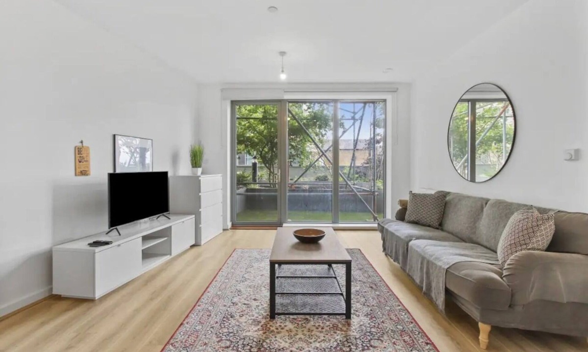 Wembley Central Apartment | Centrally Located - Modern - 2Bed - 2Bath Apartment