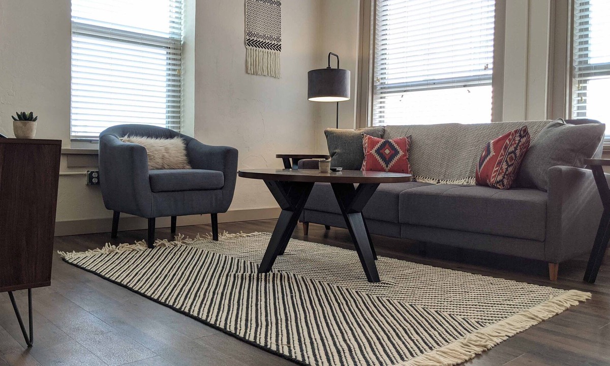Downtown Wichita Apartment | Centrally Located near Restaurants and Performing Arts Center