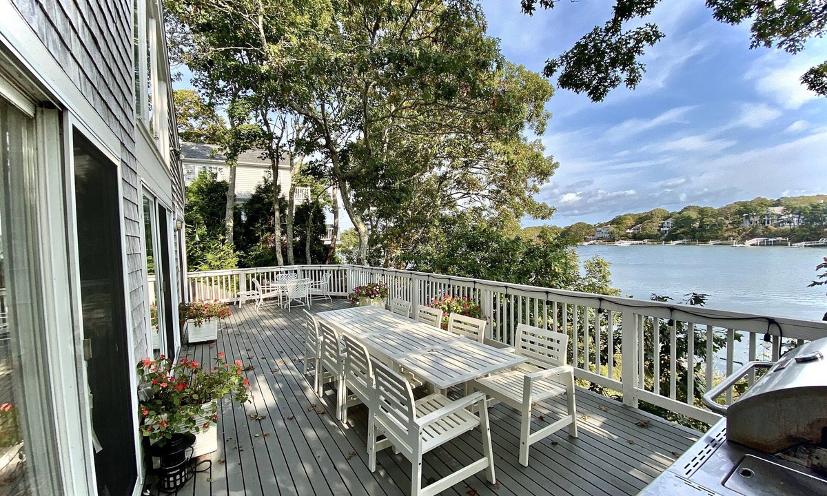 Summersea House | Centrally-Located New Seabury Waterfront: Last Summers Weeks!