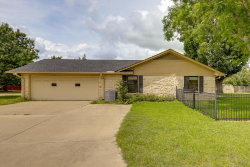 Salado House | Centrally Located Salado Sanctuary 2 Mi to Dtwn