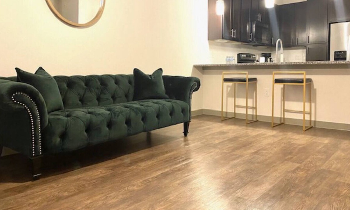 Central Southwest Apartment | ⚡️Centrally Located Stylish 1BR/BA w/Pool+Gym⚡️