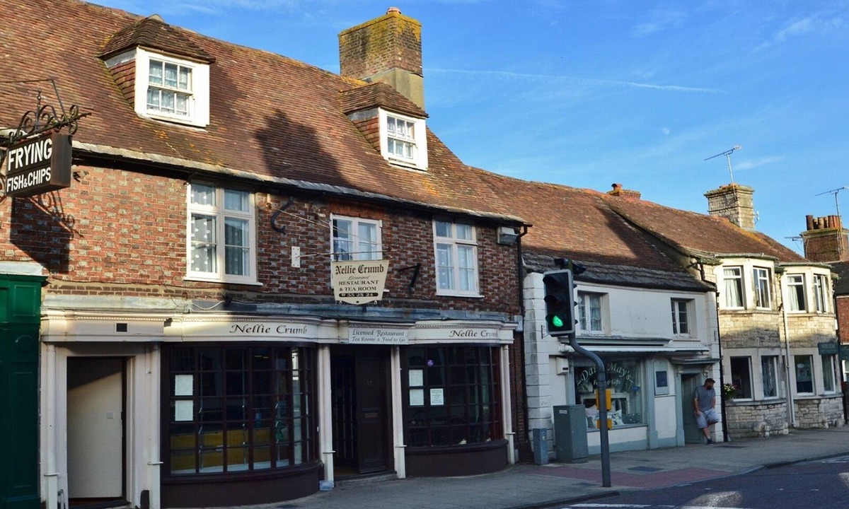 Stoborough Apartment | Centrally Located Wareham Accommodation