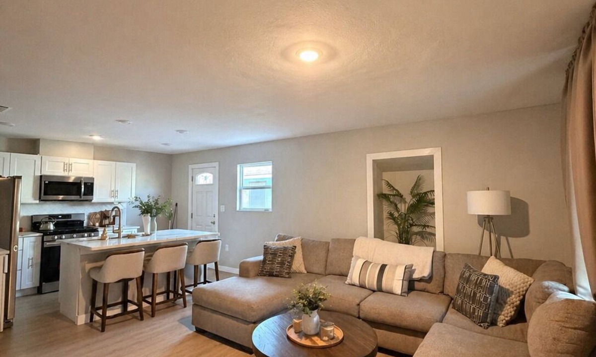 Cedar Crest House | Centric Dallas Retreat - perfectn4 Gatherings