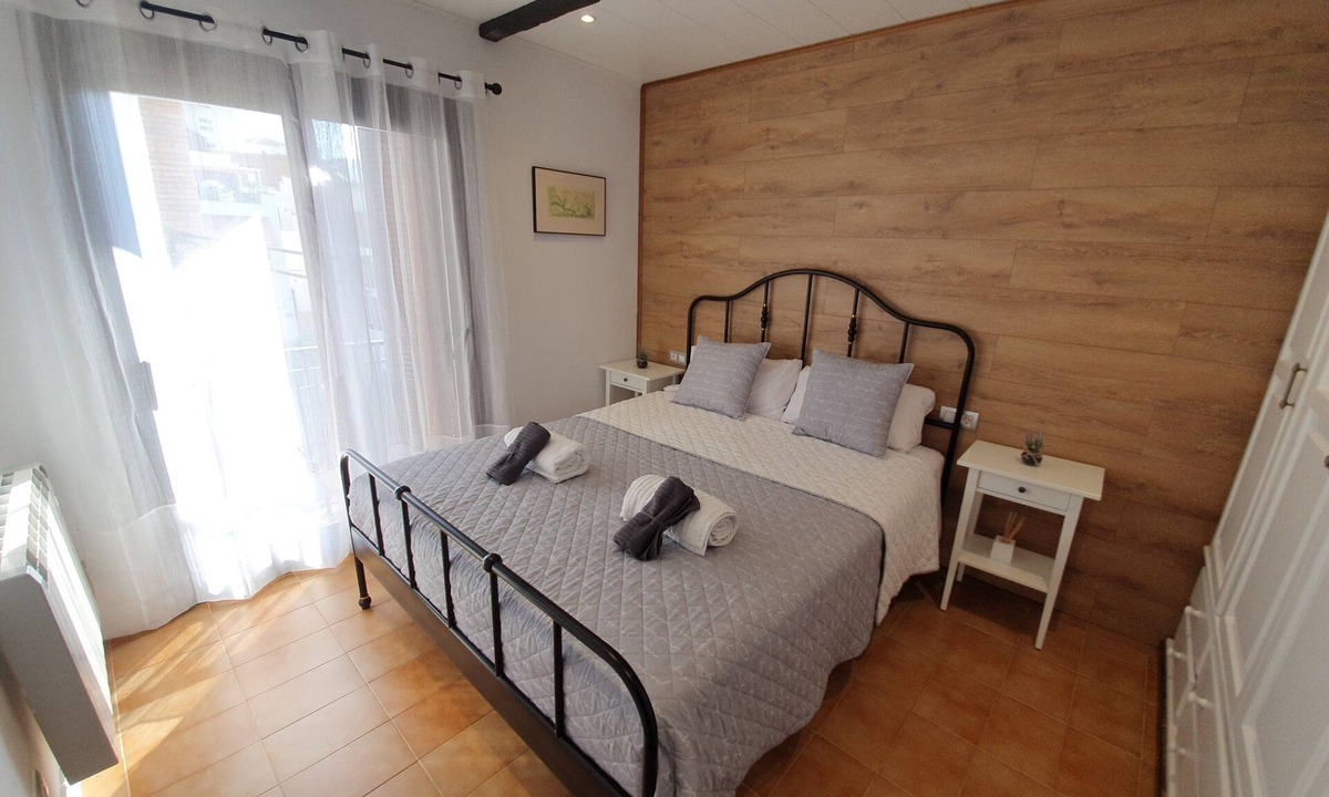Sant Pol De Mar Apartment | Centro S. Pol, next to the beach, with parking, Air Conditioning. and garden