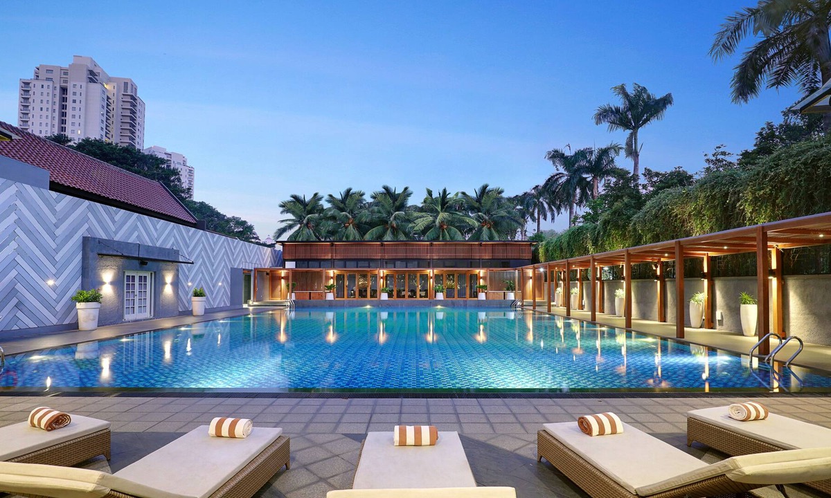 Senayan Hotel | Century Park Hotel
