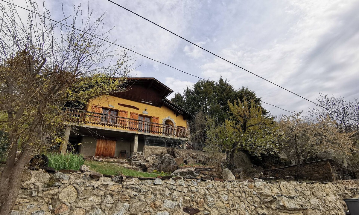 Dorres Ski Chalet | Châlet Dorres Avec Grand Jardin