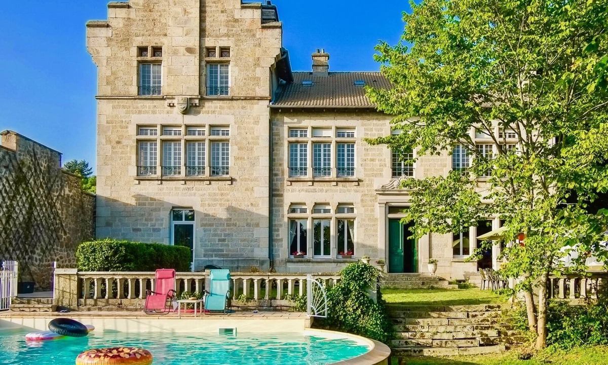Montfaucon-en-Velay House | ❤️ Château 100%privé = ideal for multigeneration ☀️Belles RETROUVAILLES