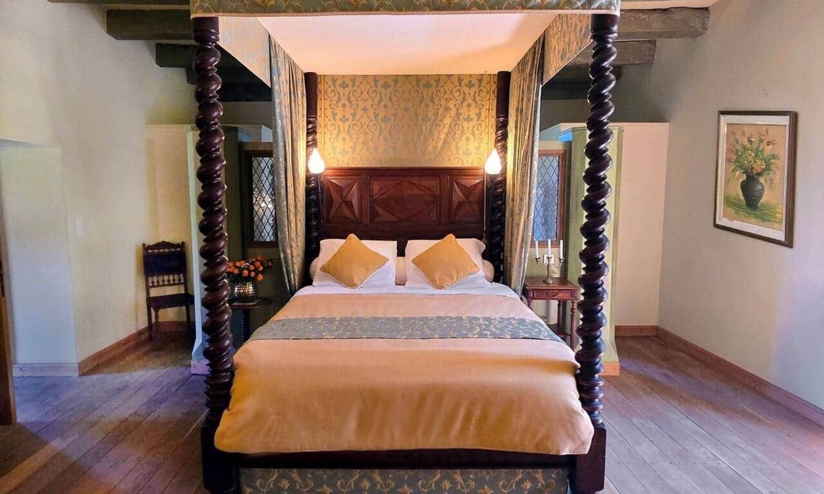 Terrasson-la-Villedieu Bed & Breakfast | Château de Gaubert - Royale