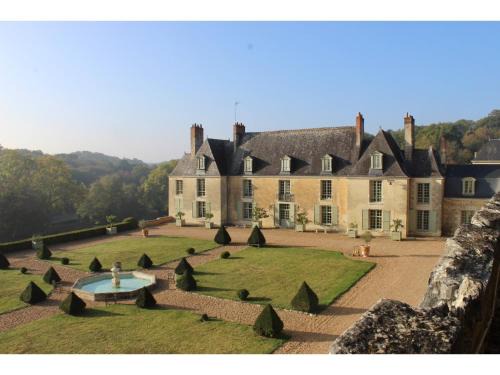 Saint-Paterne-Racan Bed & Breakfast | Château d'Hodebert