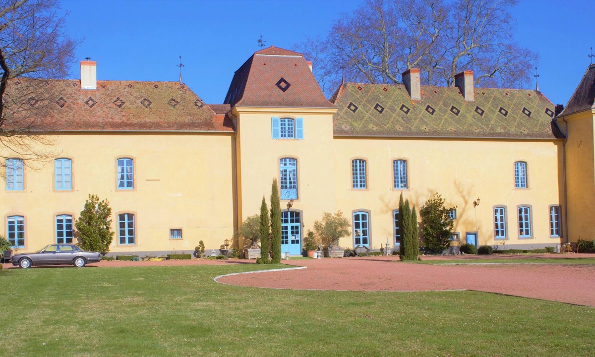 Ouches House | Château d'Origny