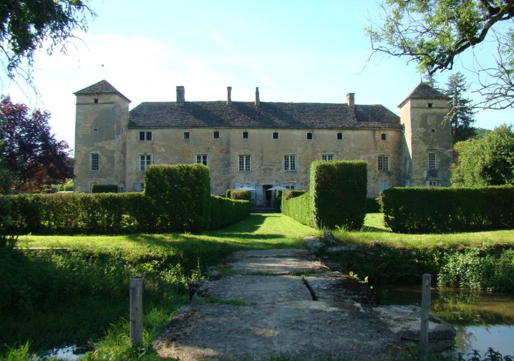 Ozenay Bed & Breakfast | Château d'Ozenay