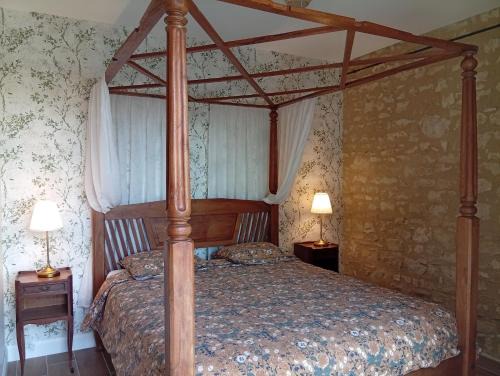 Sainte-Cecile Apartment | Château de Bellevue - La Longère proche du PuyduFou