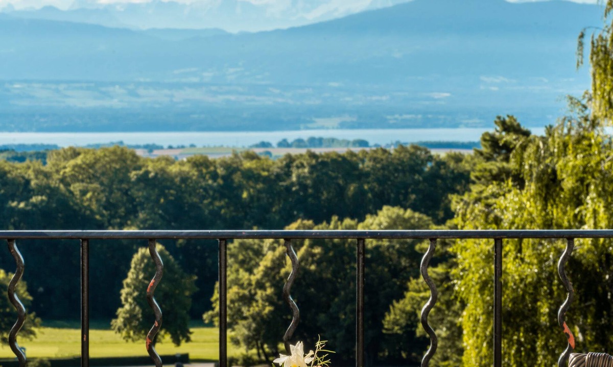 Cheserex Hotel | Château de Bonmont