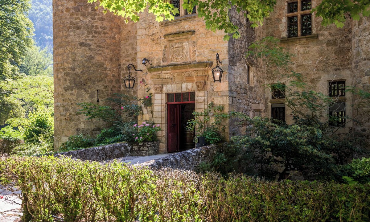 Sainte-Enimie Hotel | Château de la Caze
