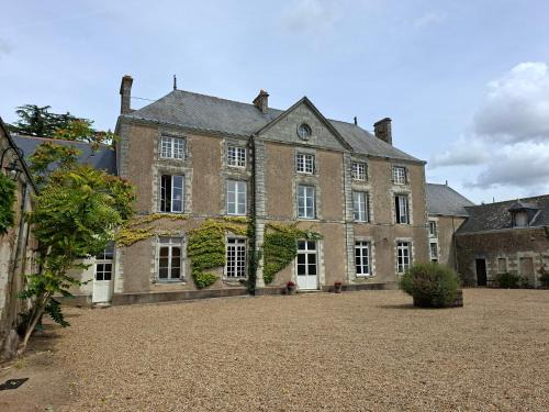 Val-du-Layon Bed & Breakfast | Château de la GENAISERIE - Chambres d'hôtes