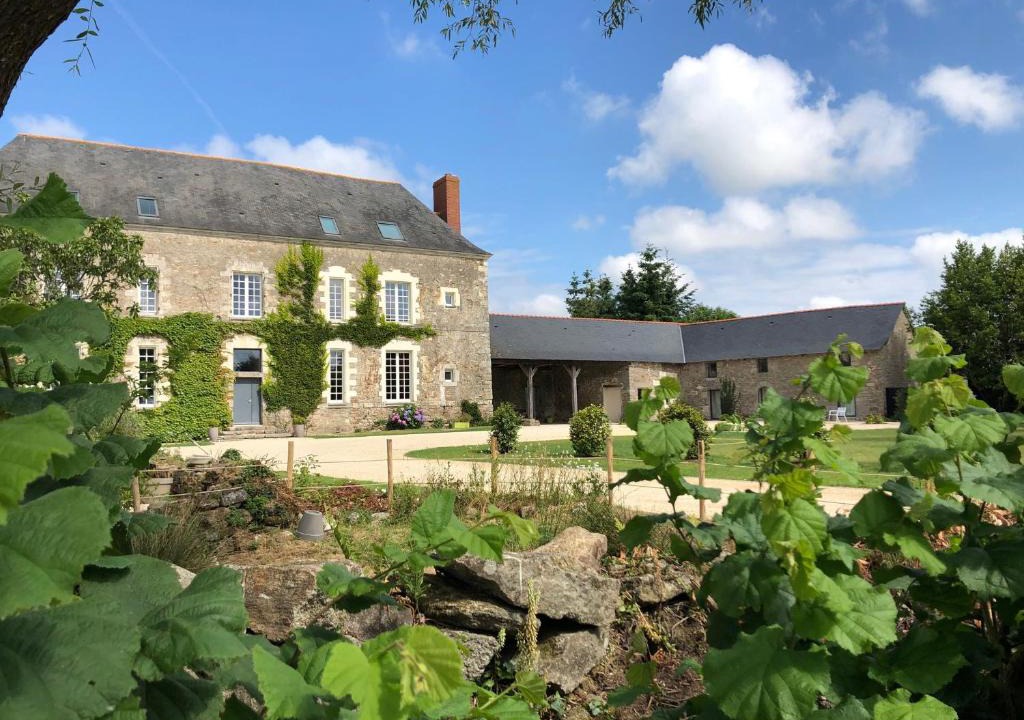 Orvault Bed & Breakfast | Château de la Garnison