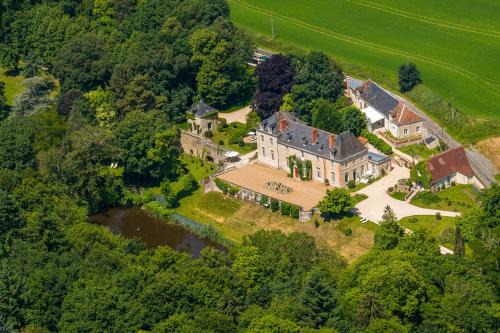 Nazelles-Negron Hotel | Château de la Huberdière