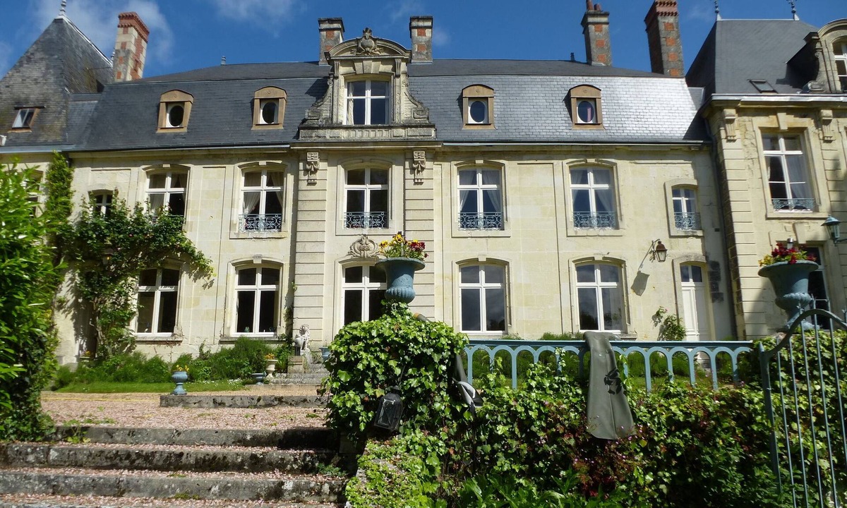 Troo Other | Château de la Voûte, facing south