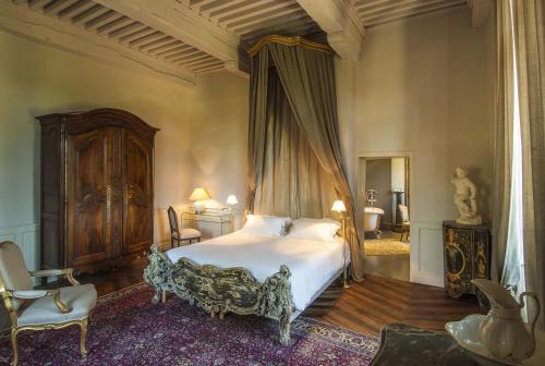Onet-le-Chateau Hotel | Château de Labro - Teritoria