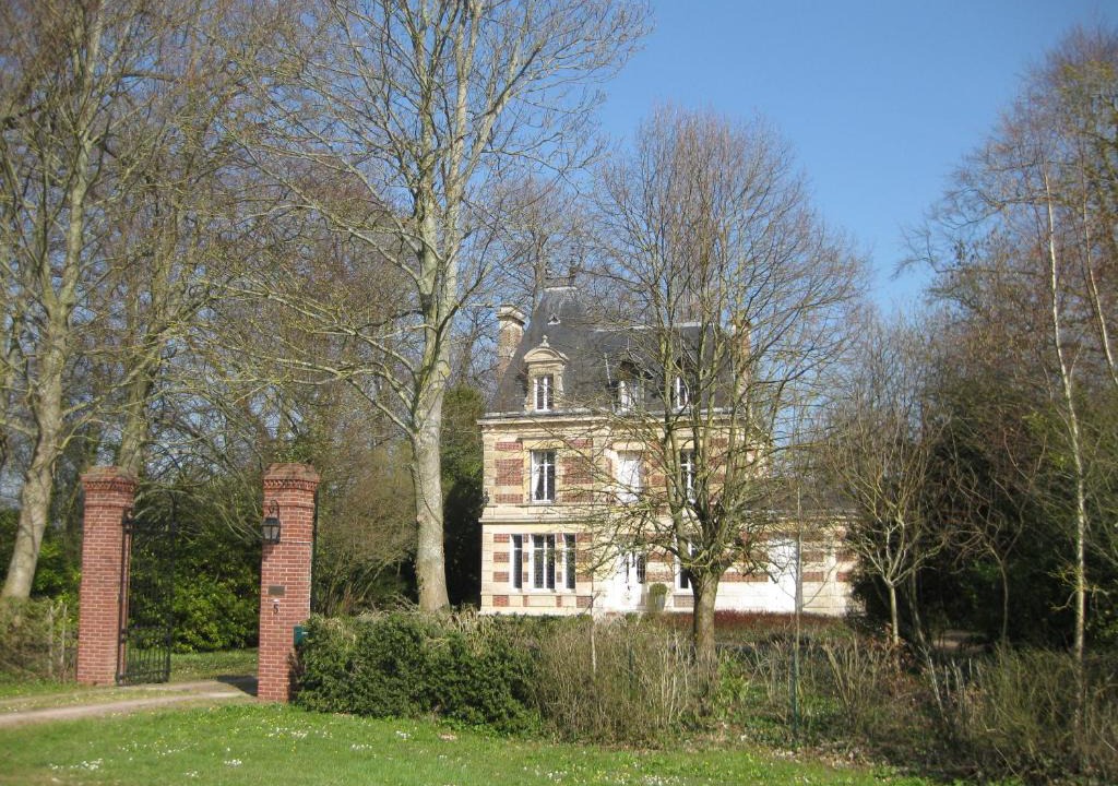 Mery-Corbon Bed & Breakfast | Château de Launay