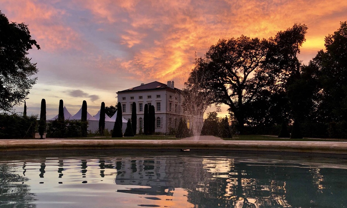 Varilhes Hotel | Château de Longpré