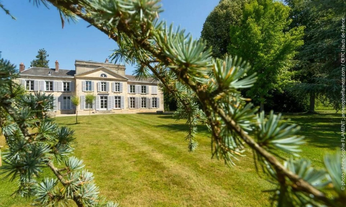 Conty Hotel | Château de Luzières