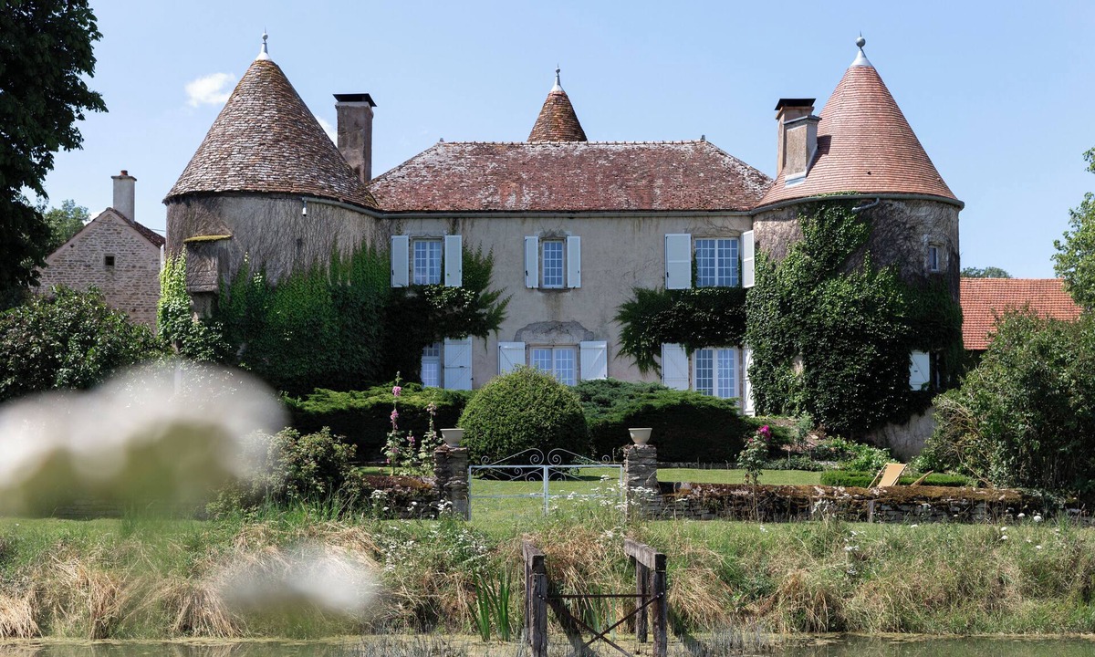 Fontangy Other | Château de Montagnerot with swimming pool
