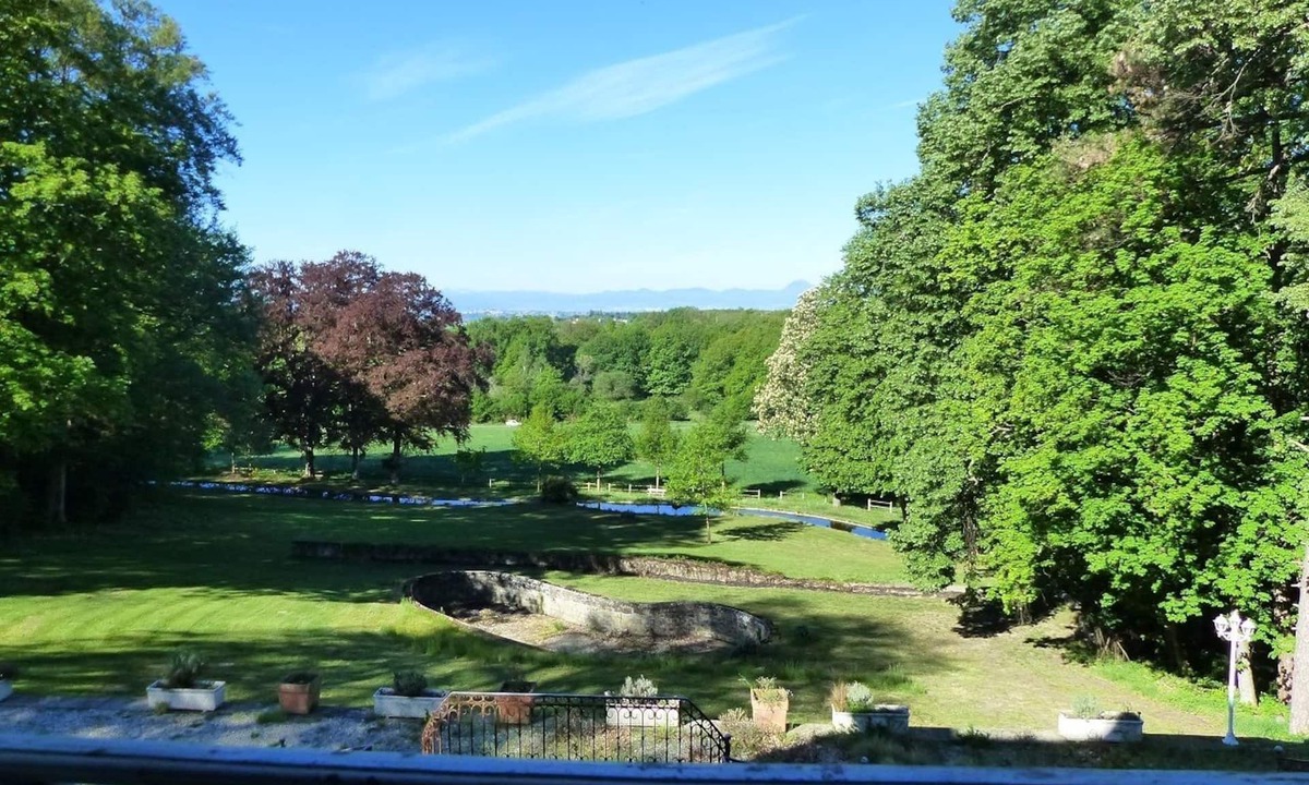 Lezoux House | Château de Montsablé