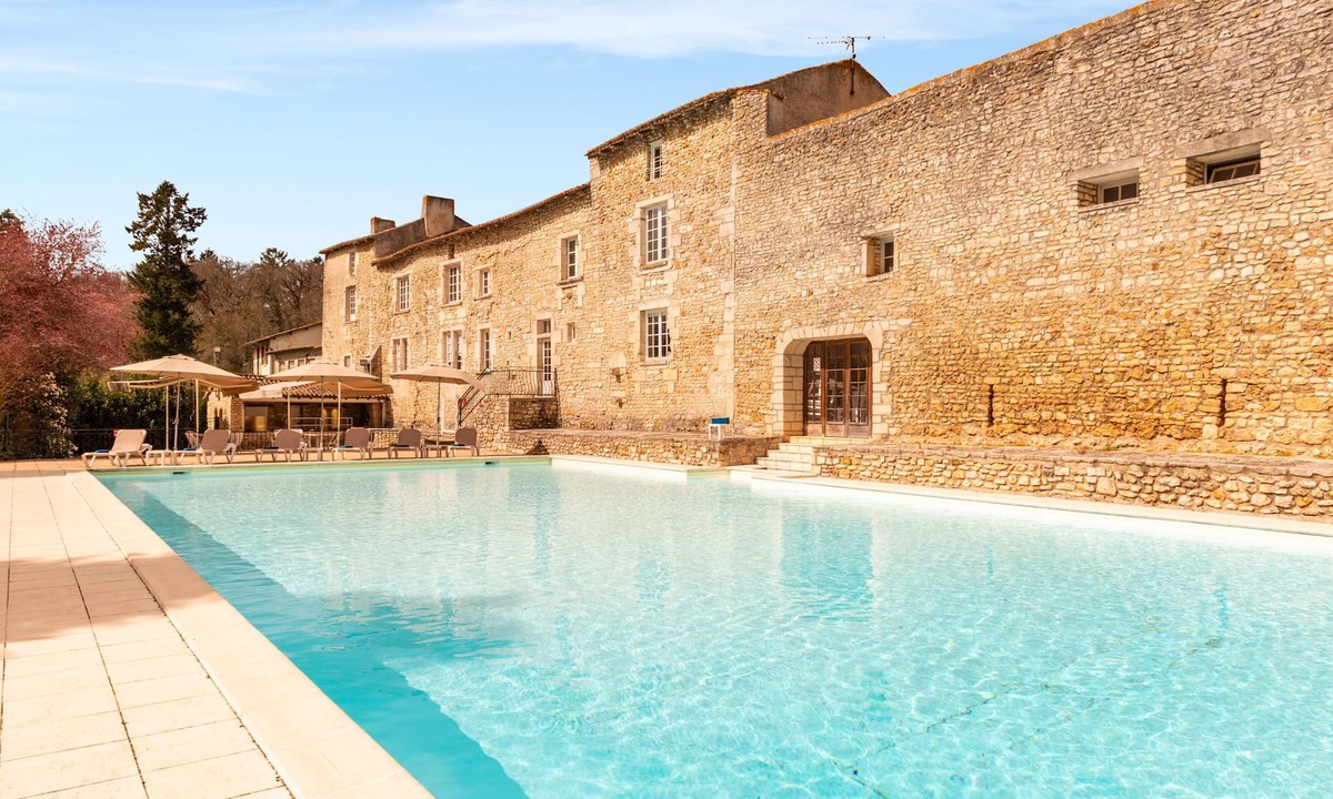Vouille Hotel | Château de Périgny, The Originals Relais