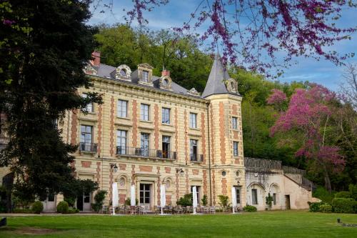 Nazelles-Negron Hotel | Château de Perreux, The Originals Collection