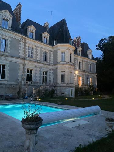 Saint-Bohaire Bed & Breakfast | Château de Saint-Bohaire