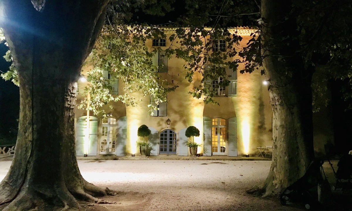 Grand Sud Bed & Breakfast | Château de Saint-Girons Luxury Guest House in Provence