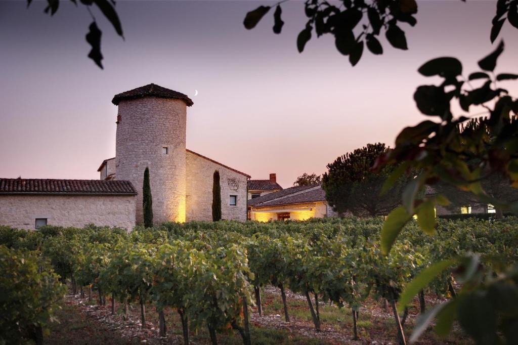 Cahuzac-sur-Vere Hotel | Château de Salettes