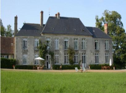 Valframbert Bed & Breakfast | Château de Sarceaux