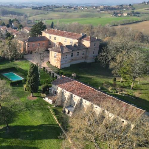 Savignac-Mona Bed & Breakfast | Château de Savignac-Mona
