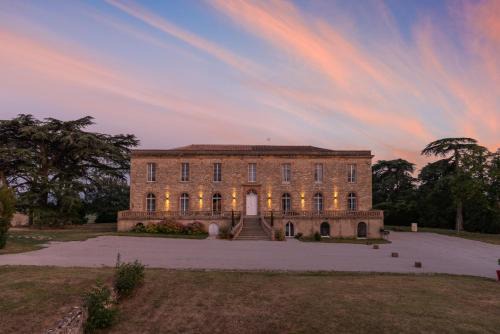 Gaillac Apartment | Château de Tauzies, The Originals Relais