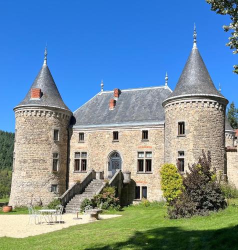 Sainte-Agathe House | Château de Vaulx