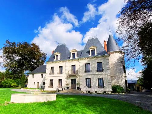 Varennes-Vauzelles House | Château des Bourdons Charme, Spa & Nature