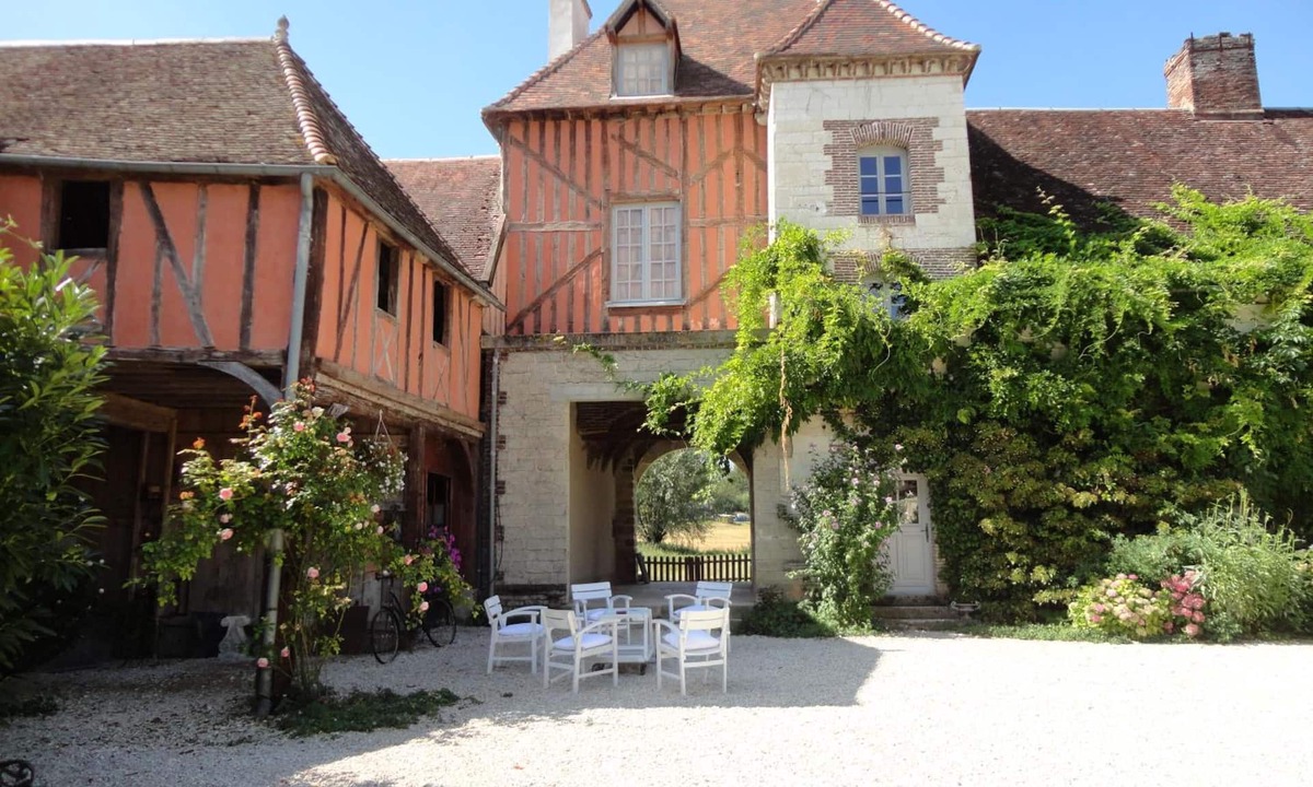 Bucey-en-Othe House | Château Des Roises