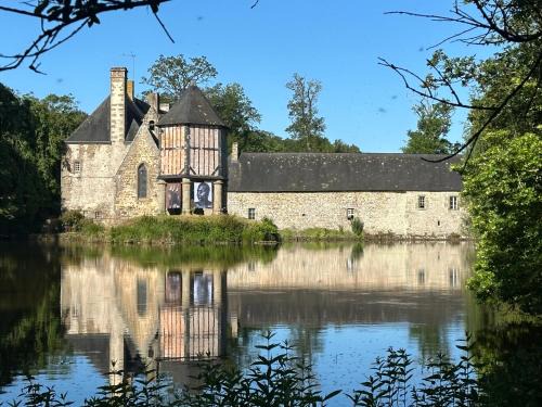 Champeon Bed & Breakfast | Château du Fresne