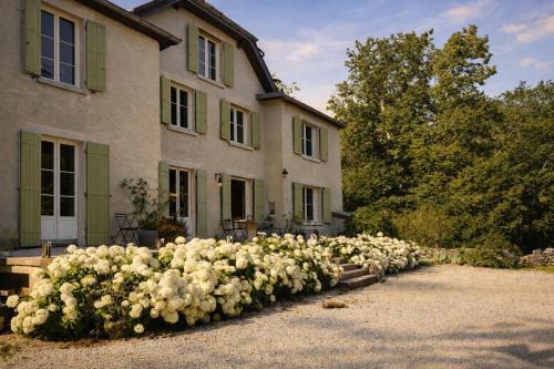 Chatelneuf House | Château du Mont Camille
