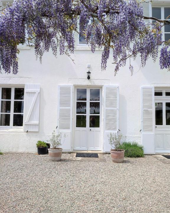 Roussillon-en-Morvan Villa | Château du Pommoy