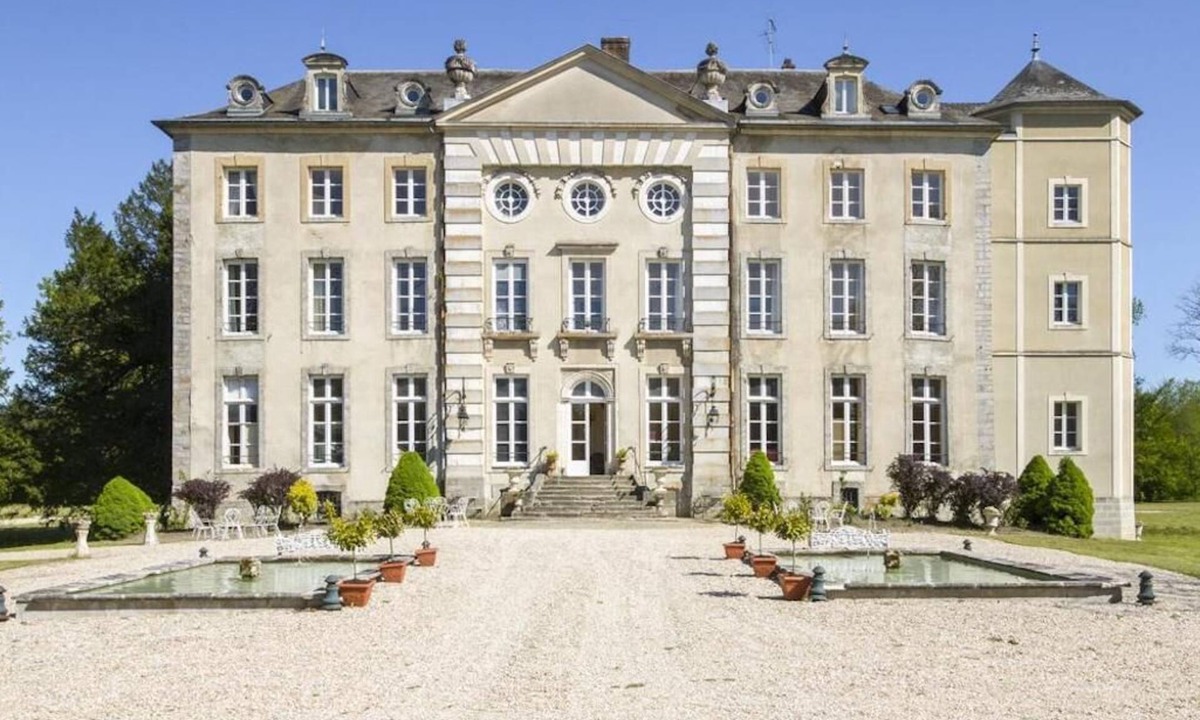 Pleurs Other | Château en Campagne